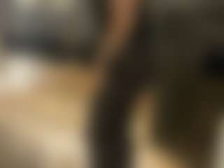 YourbabyKylie's Live Sex Cam Show