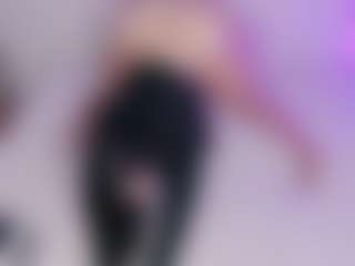 YourbabyKylie's Live Sex Cam Show