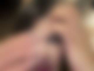 YourbabyKylie's Live Sex Cam Show