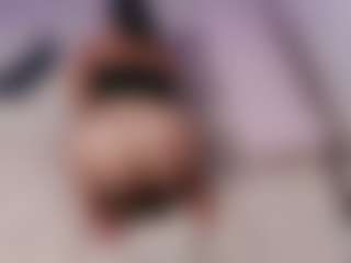 YourbabyKylie's Live Sex Cam Show