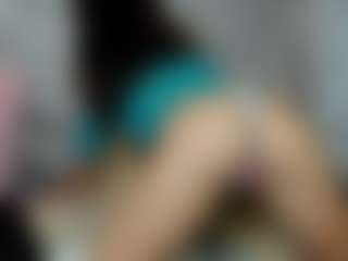Live cam show with OliviaPorter - College MILF on Hubzter Live