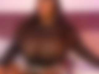 Live cam show with CheneellLorens - Asshole Lovense on friskycurves.com
