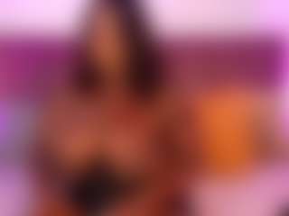 Live cam show with CheneellLorens - Brown Eyes Black on Cam Slut