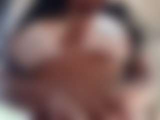 Live cam show with saamytits - Slave on SpankPalCams