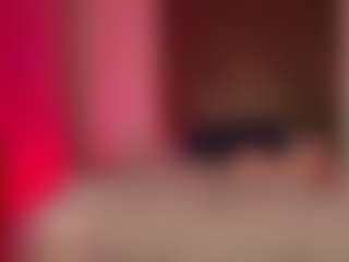 Live cam show with Saamy Tits - Slave on CamSodaAdn