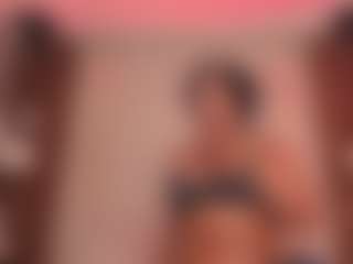Saamy Tits's Live Sex Cam Show