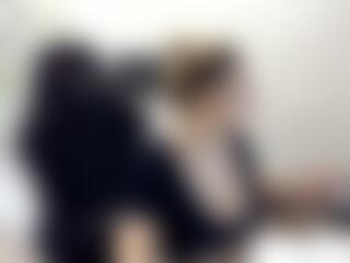 Seks show na żywo z petite-blondy