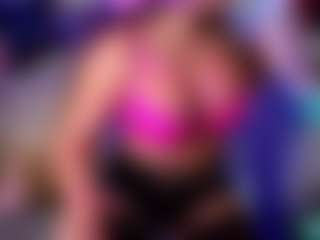 Sandra-Milano's Live Sex Cam Show
