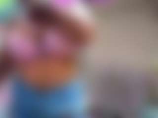 Sandra-Milano's Live Sex Cam Show