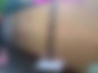 Sandra-Milano's Live Sex Cam Show