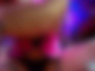 Sandra-Milano's Live Sex Cam Show