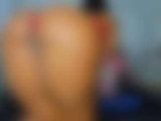 Live cam show with nikizum - Curvy on Camsoda.co