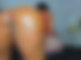 Live cam show with nikizum - Ebony Teen (18+) on livesuperchat.net
