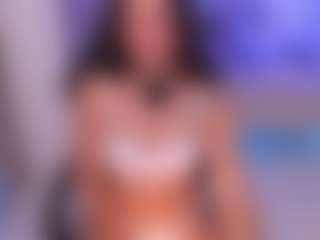 Louane Bour's Live Sex Cam Show