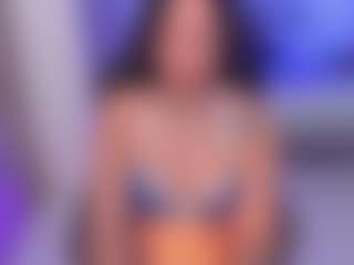 Live cam show with Louane Bour - Bondage on Camsoda