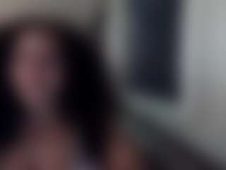 Live cam show with WORLD'S GREATEST COCK RATER - Busty on CSO-WL