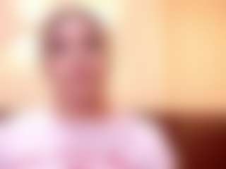 Live cam show with sarahowens - Sucking on Camsoda