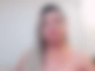 Live cam show with sarahowens - Sucking on Camsoda