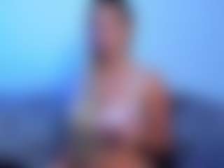Live cam show with sarahowens - Ass Bouncing on Strip Flash - Live Sex Shows