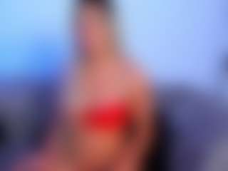 Live cam show with sarahowens - Sucking on Camsoda