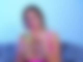 Live cam show with sarahowens - Sucking on Camsoda