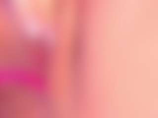 Live cam show with sarahowens - Sucking on Camsoda
