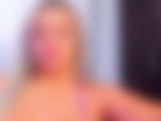 Live cam show with sarahowens - Sucking on Gym Cam Girls