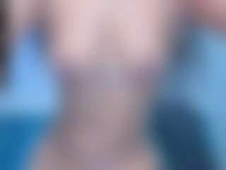 xcarlet milf's Live Sex Cam Show