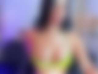 xcarlet milf's Live Sex Cam Show