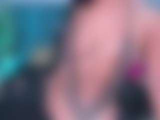xcarlet milf's Live Sex Cam Show