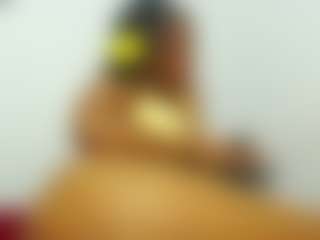 Live cam show with gianasmith - Hairy on fuklive.com