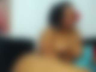 Live cam show with gianasmith - Bikini on crypto-cams