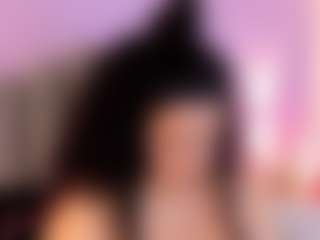 Live cam show with saramontoya - Strapon on SquirtSoMuch