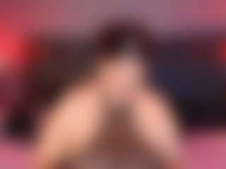 Live cam show with saramontoya - Oil on Lustler