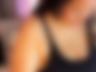 Live cam show with saramontoya - Strapon on Camsoda