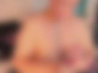 Live cam show with saramontoya - Strapon on Camsoda