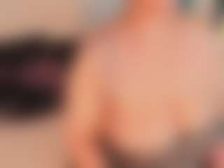 Live cam show with saramontoya - Strapon on Camsoda