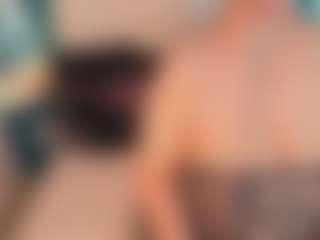 Live cam show with saramontoya - Strapon on Camsoda