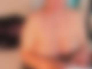 Live cam show with saramontoya - Strapon on Camsoda