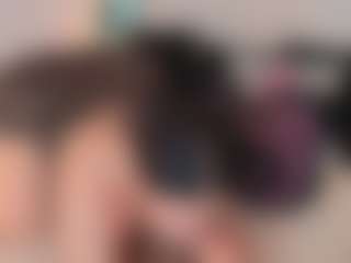 Live cam show with saramontoya - Strapon on Camsoda