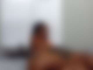 chaneldreamzz's Live Sex Cam Show