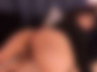 Live cam show with Kathy - Brown Hair MILF on CamSextacy
