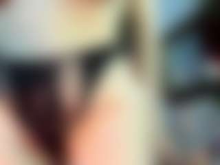 Live cam show with Rebe - Granny on livesuperchat.net