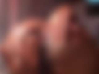 Iluvsaffire Bleu's Live Sex Cam Show