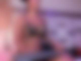Live cam show with nelared - Brown Eyes Teen (18+) on Camversity