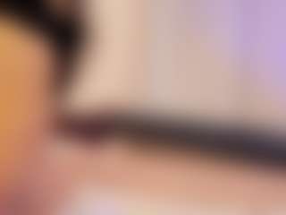 miadanielss's Live Sex Cam Show