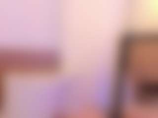 miadanielss's Live Sex Cam Show