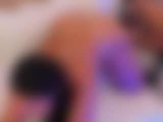 miadanielss's Live Sex Cam Show