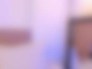 Live cam show with miadanielss - Bedroom MILF on hrnylive.com