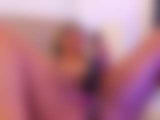 miadanielss's Live Sex Cam Show